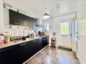 Photo 17- click for photo gallery